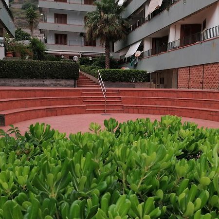 Oltremare Taormina Letojanni Apartman Szoba fotó