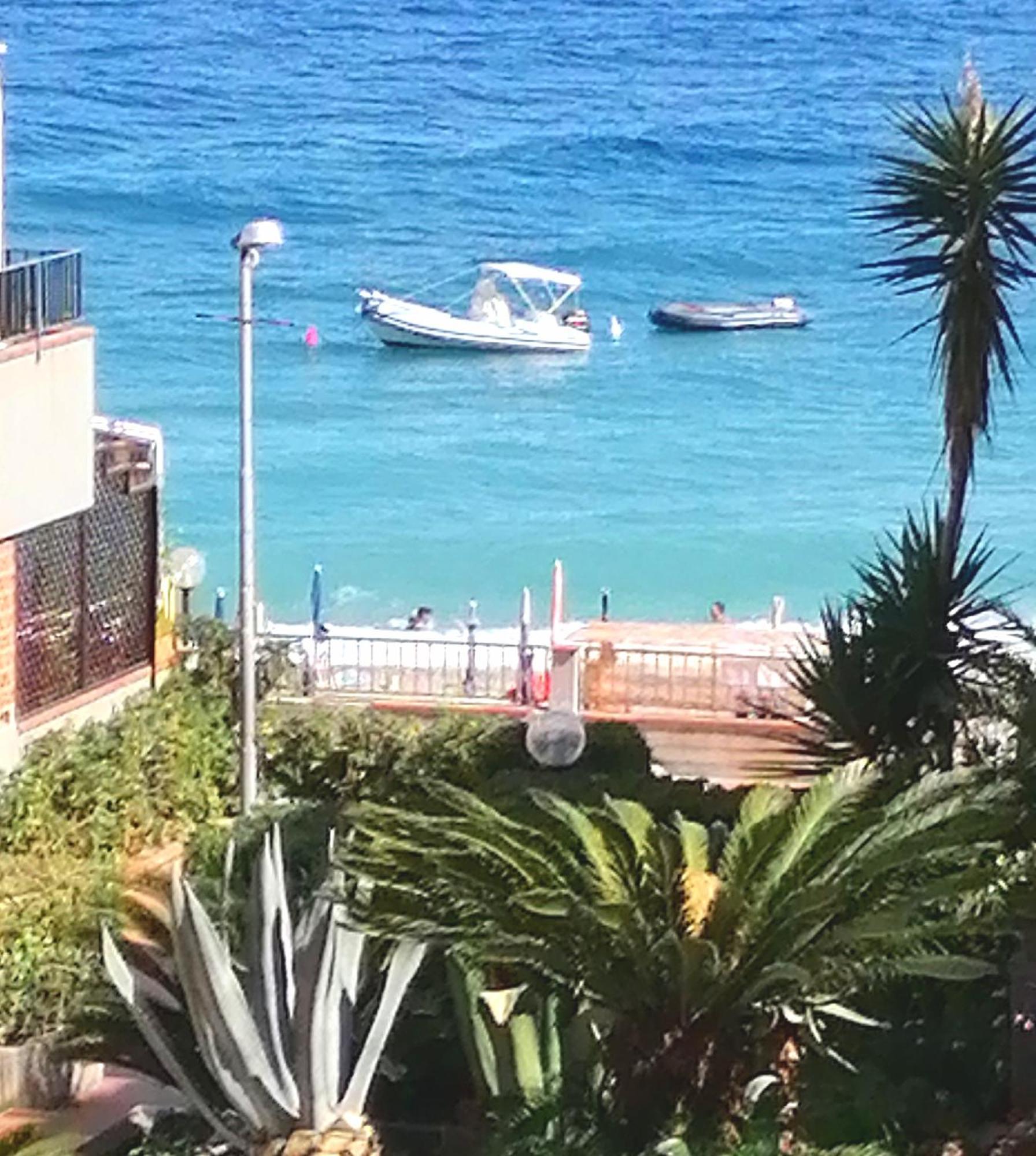 Oltremare Taormina Letojanni Apartman Szoba fotó